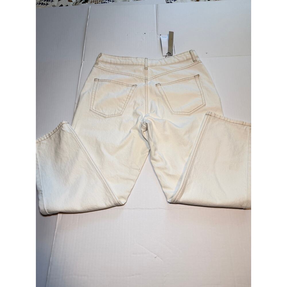 Topshop Mom jeans in white denim with a high-rise fit. - Picture 2 of 8